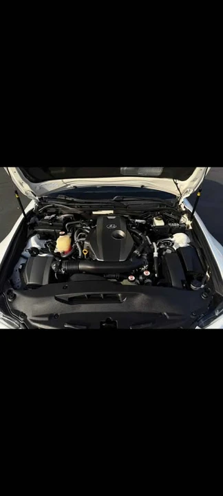 2018 Lexus IS 3rd Gen - Image 5 of 8