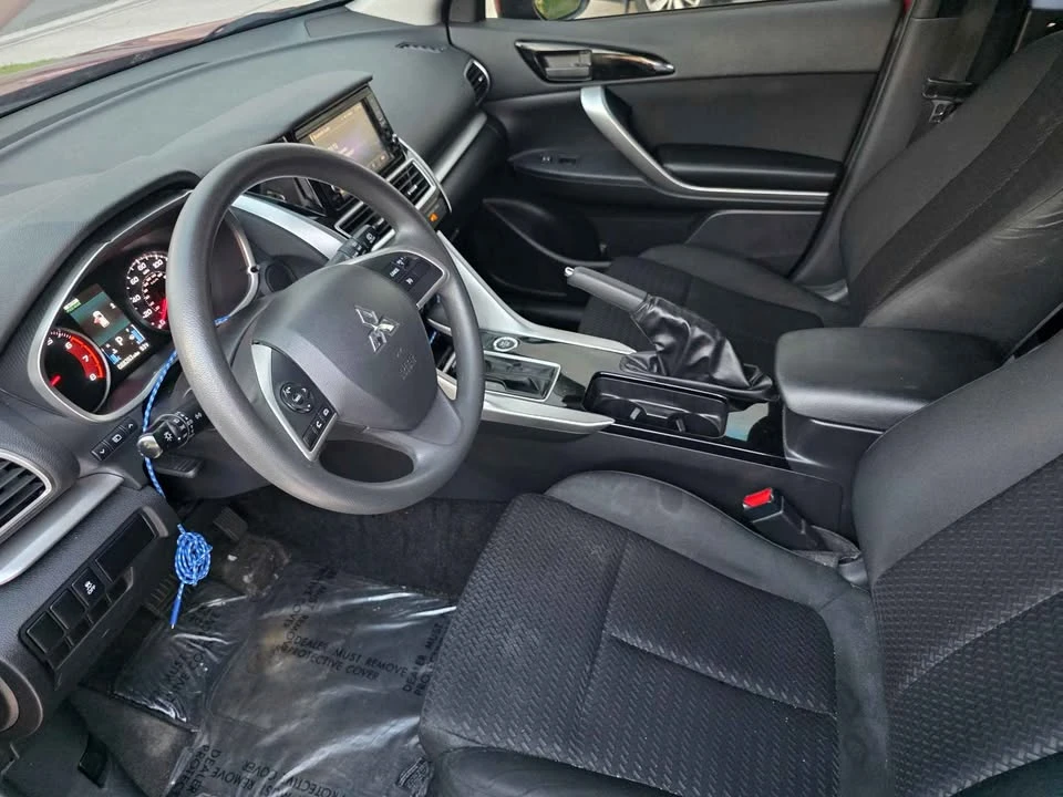2018 Mitsubishi Eclipse Cross - Image 6 of 8