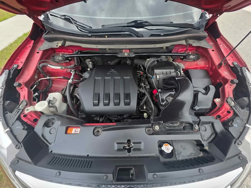 2018 Mitsubishi Eclipse Cross - Image 8 of 8