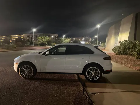 2018 Porsche Macan - Image 3 of 10