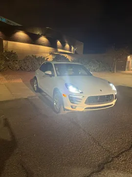 2018 Porsche Macan - Image 4 of 10