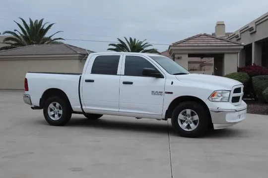 2018 Ram 1500 SLT