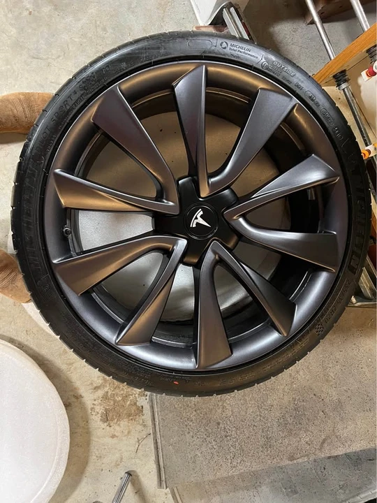 2018 Tesla Model 3 Performance - Image 3 of 10