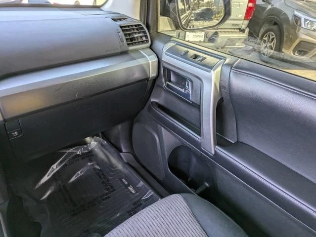 2018 Toyota 4Runner 5th Gen - Image 17 of 20