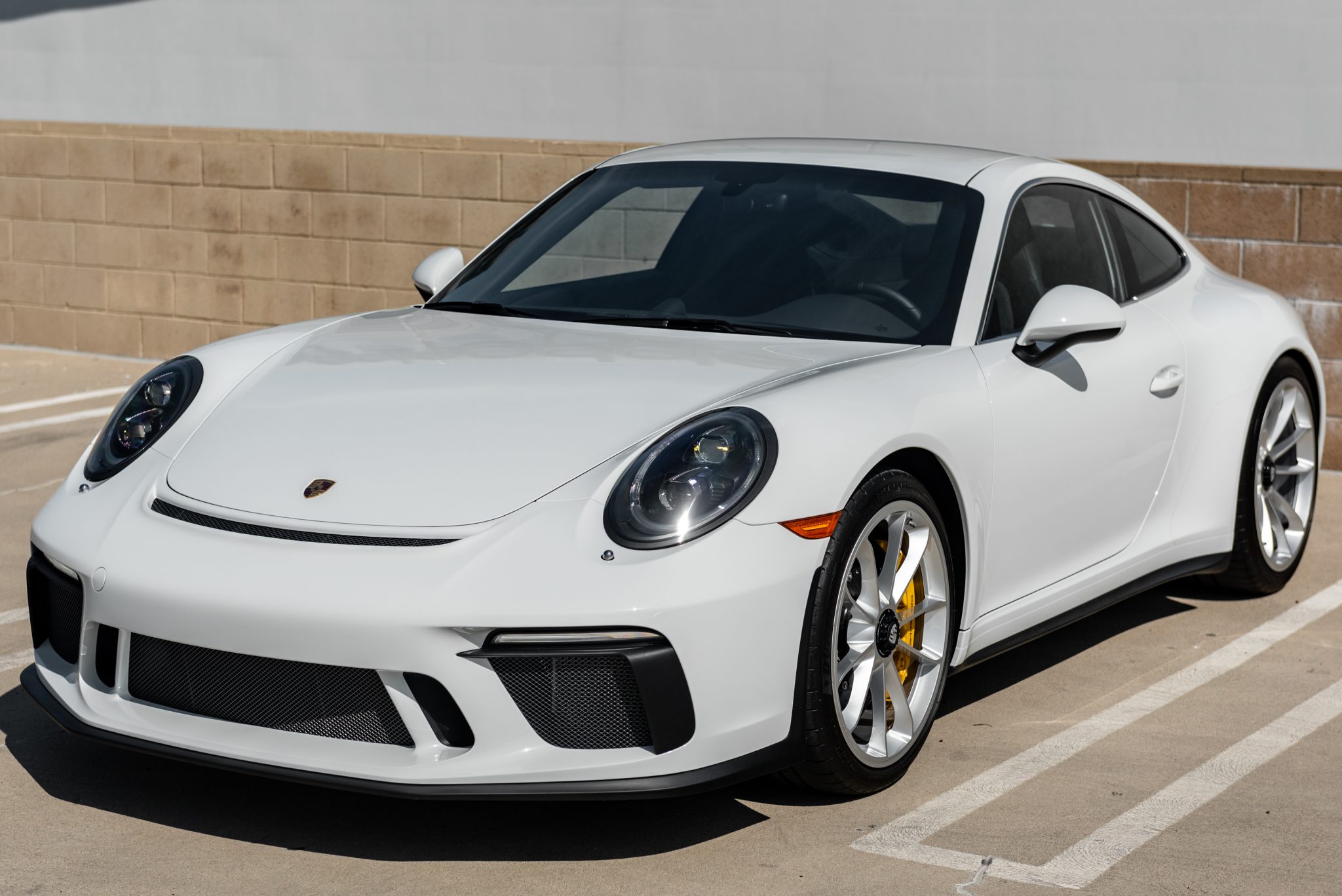 930-Mile 2018 Porsche 911 GT3 Touring