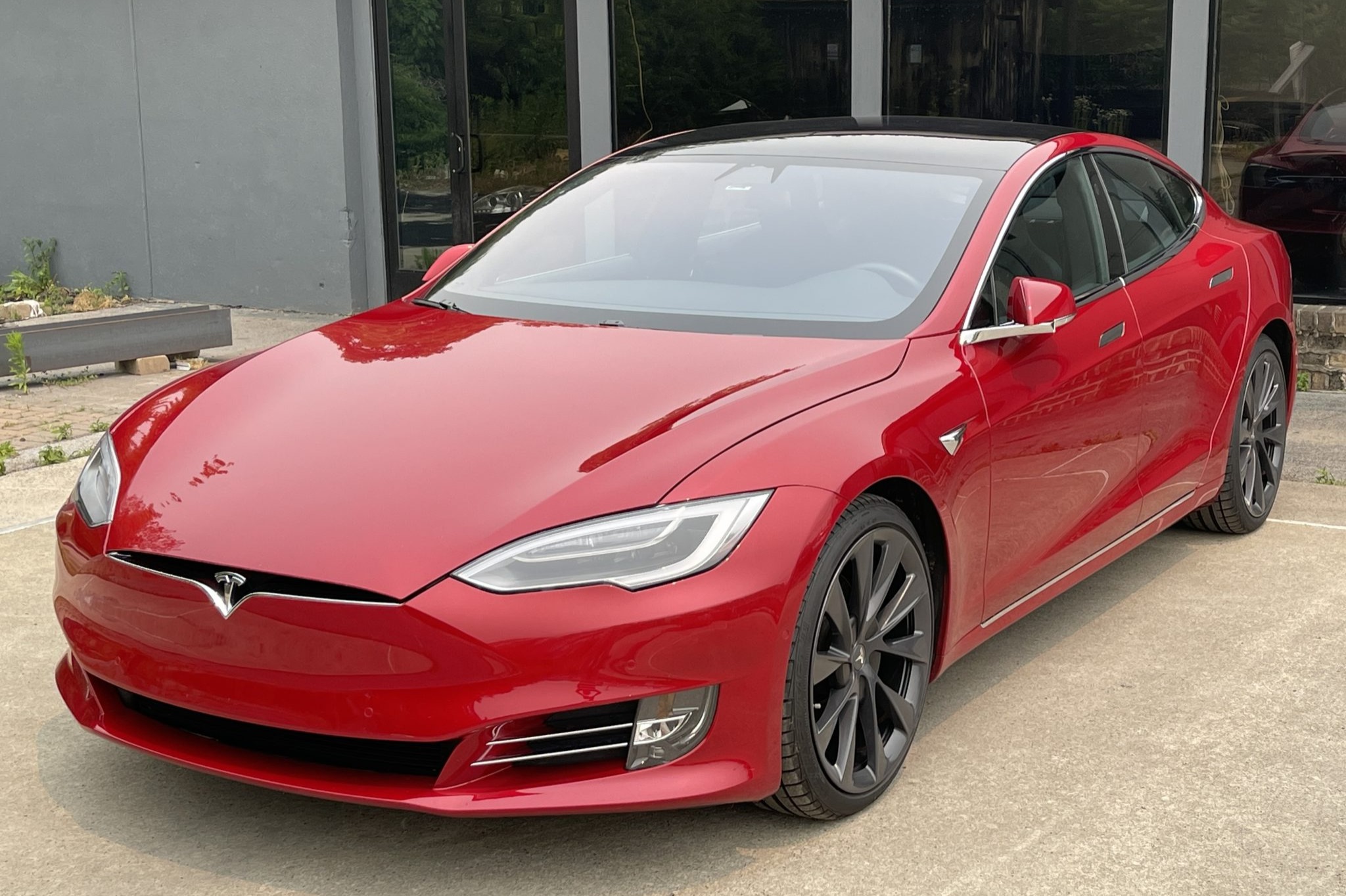 19k-Mile 2018 Tesla Model S 75D