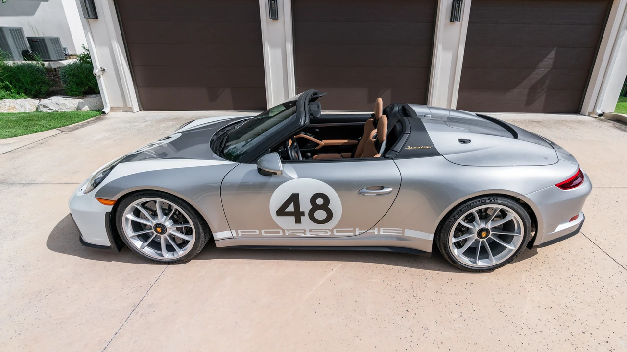 2019 Porsche 991 Speedster - Image 9 of 31