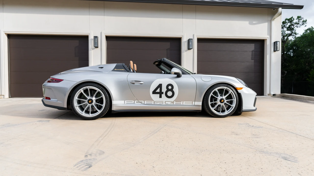 2019 Porsche 991 Speedster - Image 8 of 31