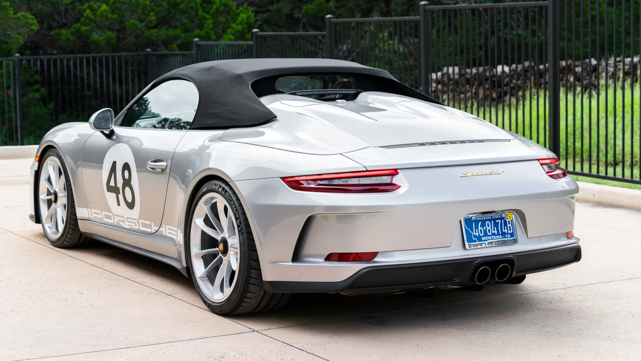 2019 Porsche 991 Speedster - Image 16 of 31