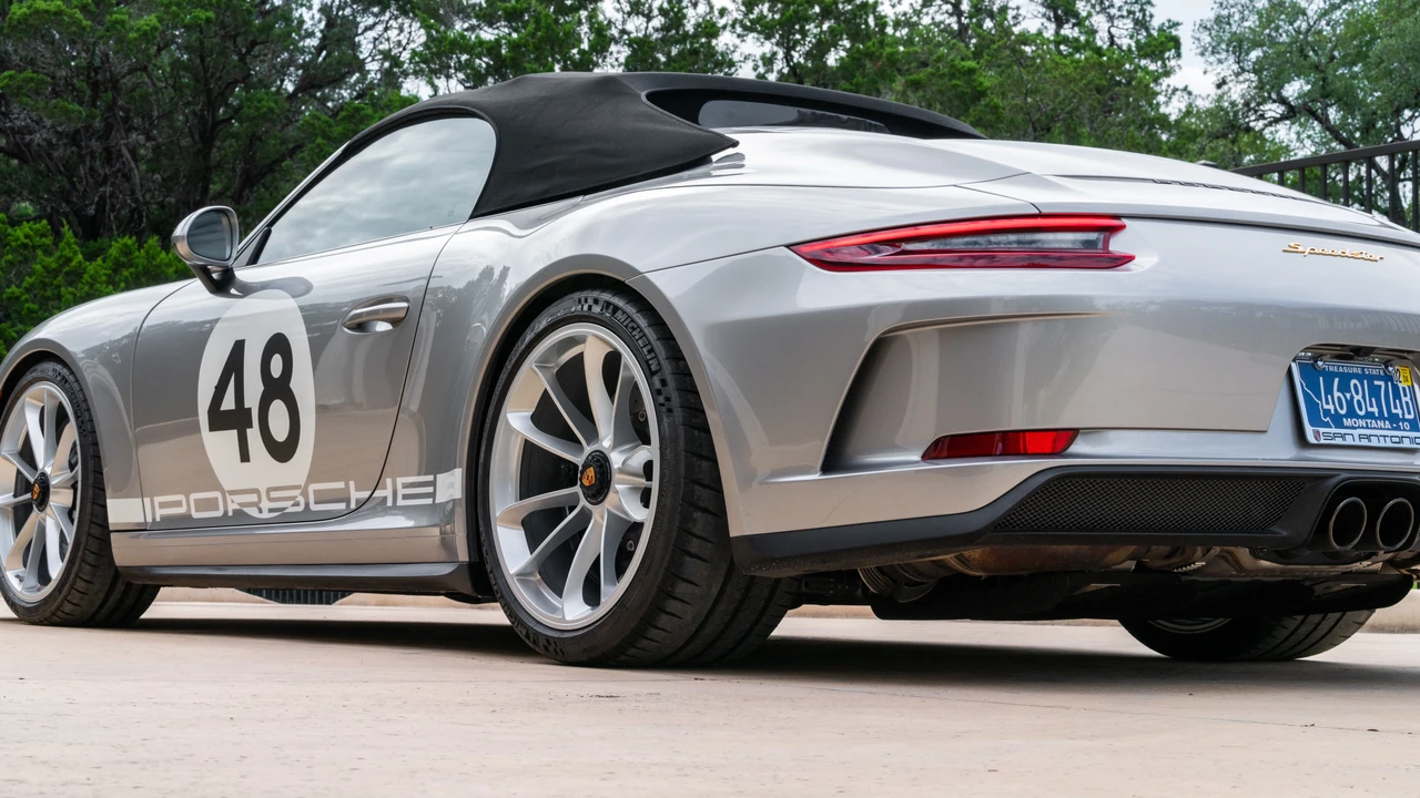 2019 Porsche 991 Speedster - Image 26 of 31
