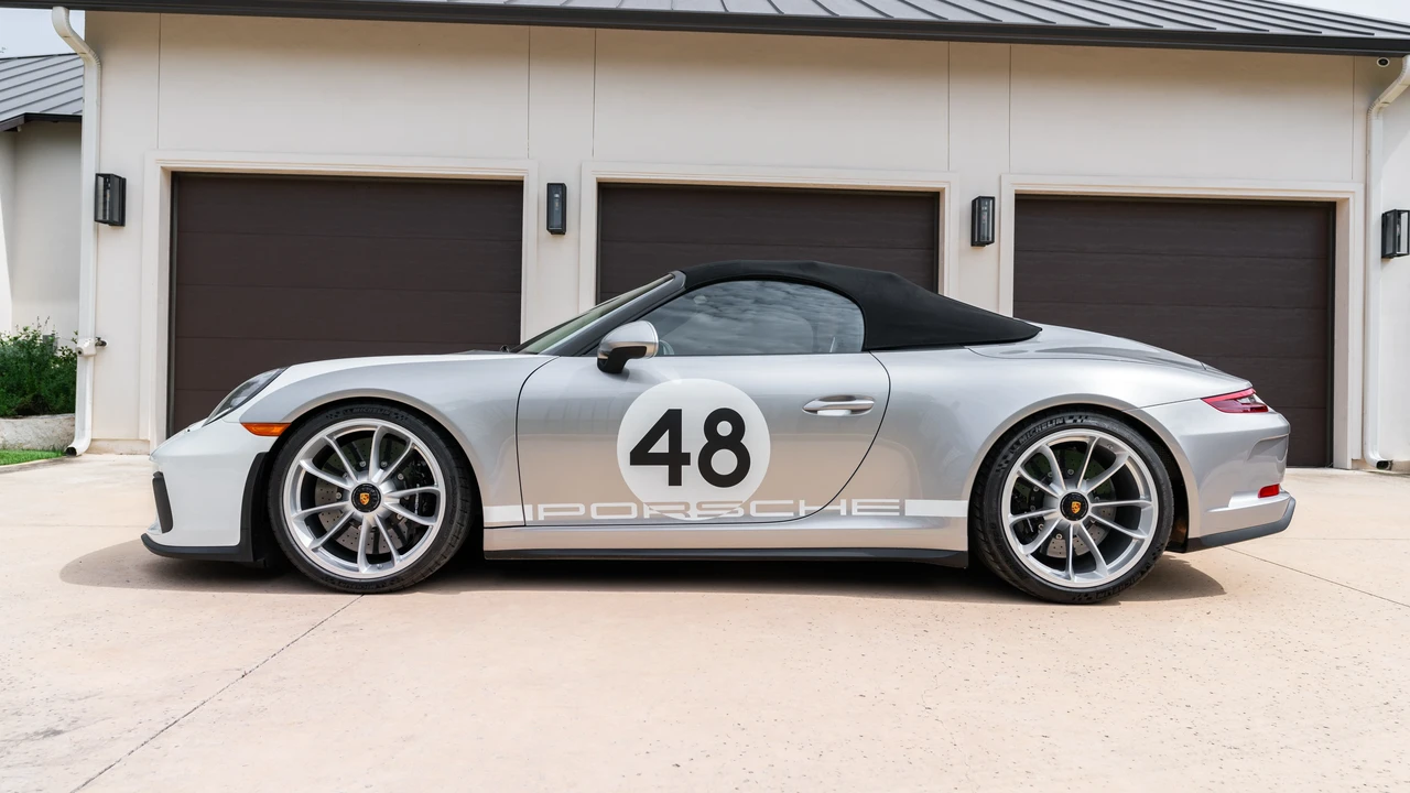 2019 Porsche 991 Speedster - Image 17 of 31