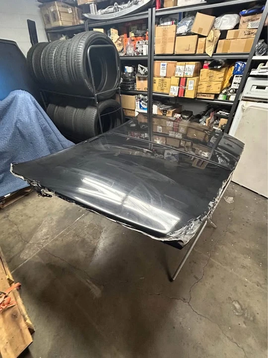 2019 Parts & Memorabilia Bodywork - Image 2 of 6