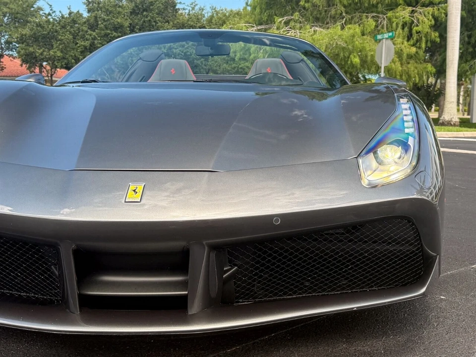 2019 Ferrari 488 - Image 3 of 4