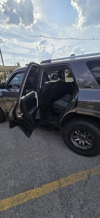 2019 Toyota 4Runner 5th Gen - Image 10 of 17