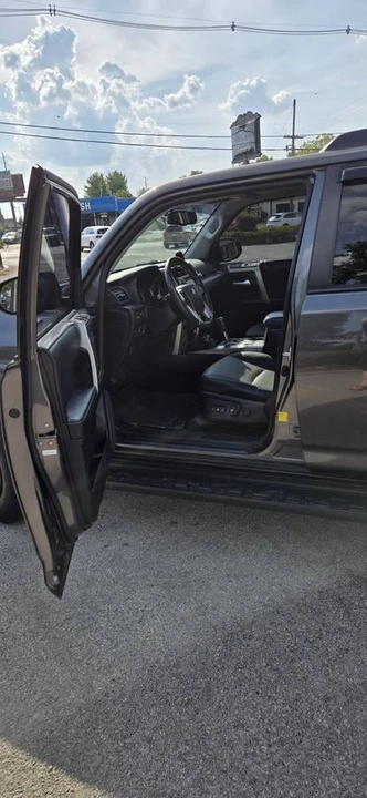2019 Toyota 4Runner 5th Gen - Image 8 of 17