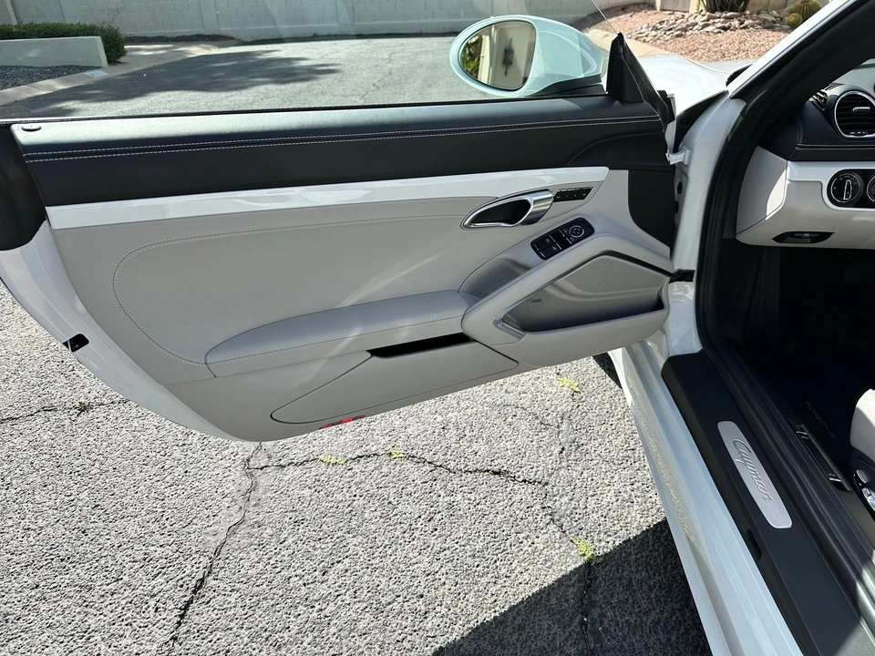 2019 Porsche 718 Cayman - Image 20 of 31