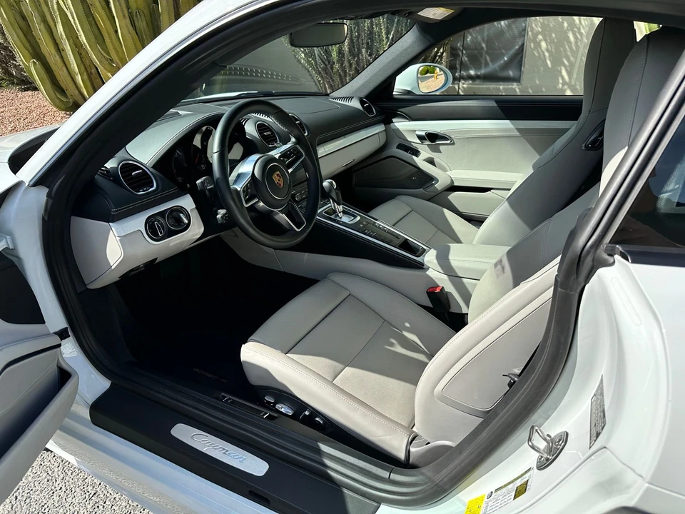 2019 Porsche 718 Cayman - Image 19 of 31