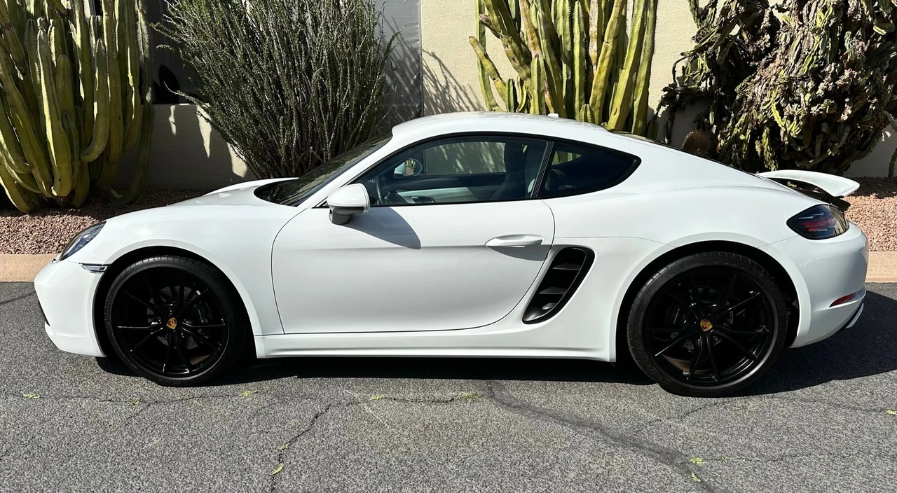 2019 Porsche 718 Cayman - Image 9 of 31