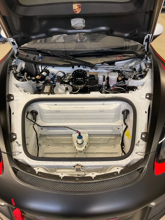 2019 Porsche 718 Cayman GT4 - Image 13 of 31