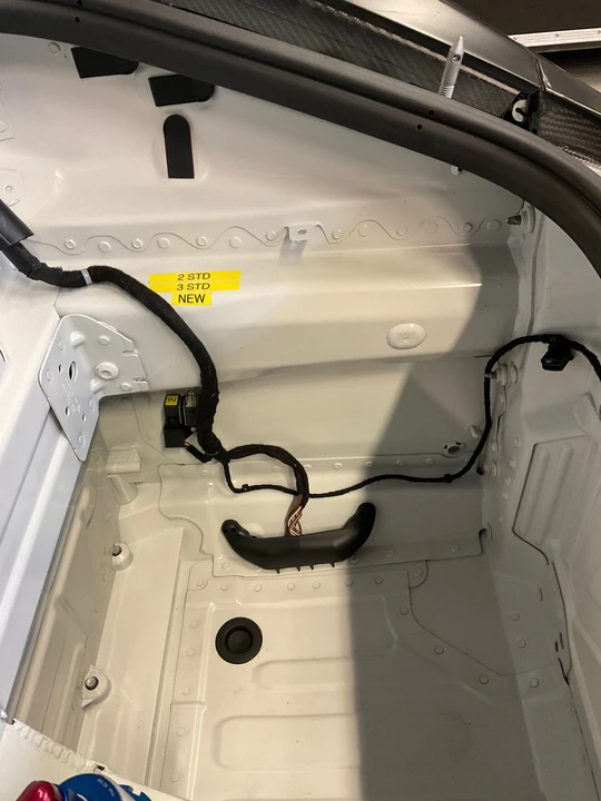 2019 Porsche 718 Cayman GT4 - Image 19 of 31