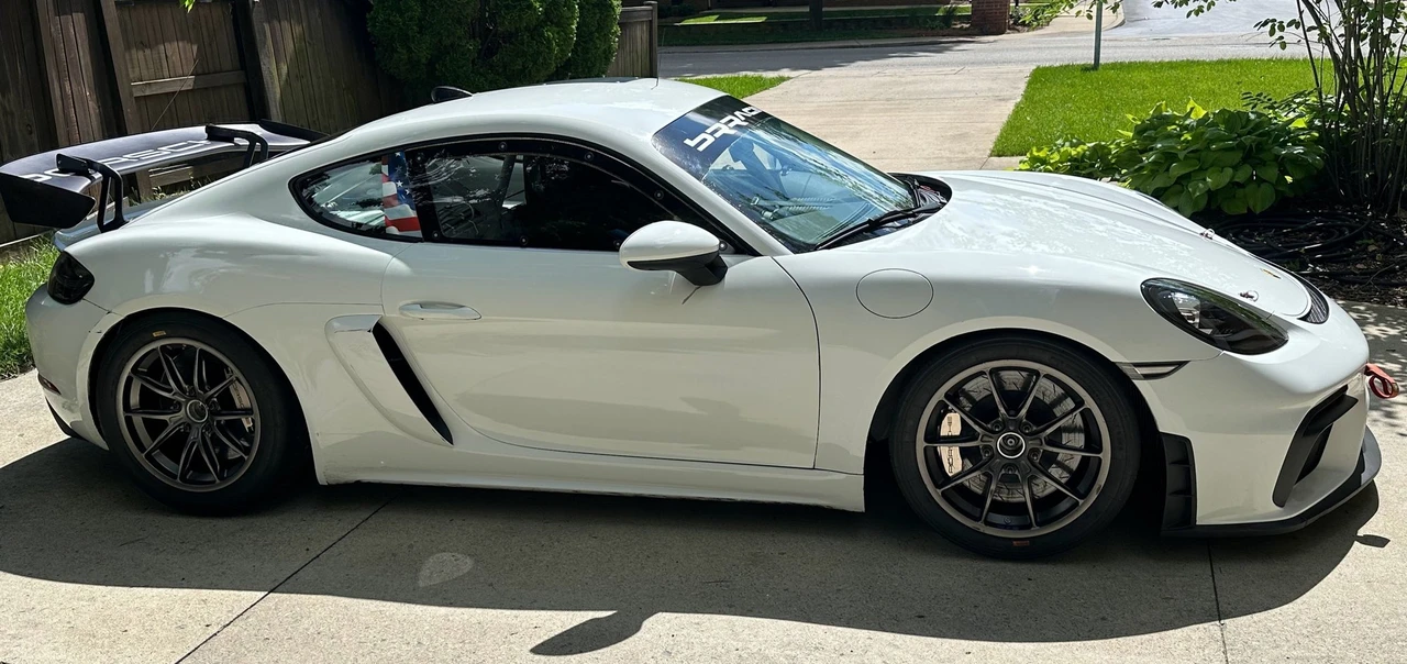 2019 Porsche 718 Cayman GT4 Clubsport - Image 5 of 8