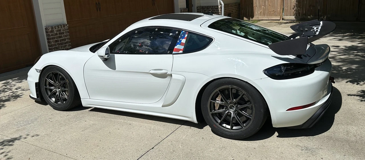 2019 Porsche 718 Cayman GT4 Clubsport - Image 3 of 8