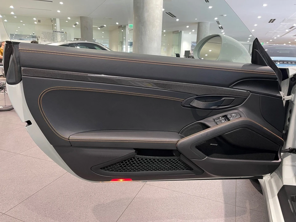 2019 Porsche 991 Speedster - Image 11 of 16