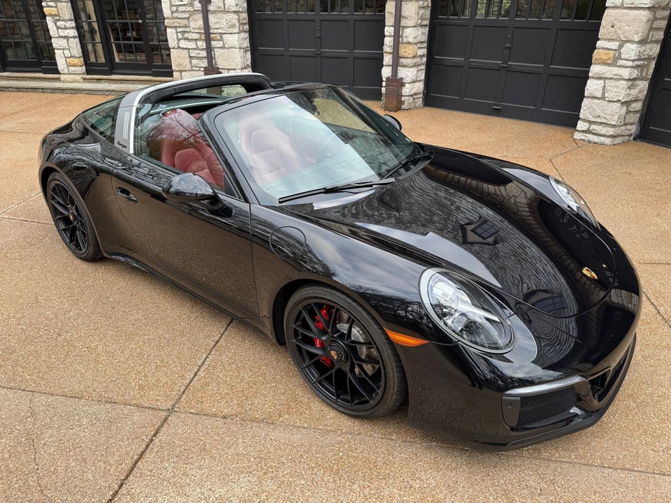 2019 Porsche 991 Targa 4 GTS - Image 12 of 26