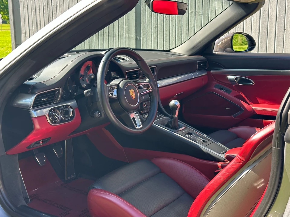 2019 Porsche 991 Targa 4 & 4S - Image 4 of 8