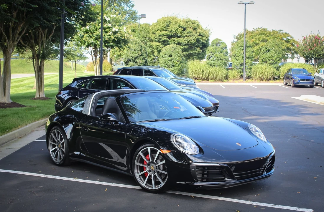 2019 Porsche 991 Targa 4 & 4S - Image 2 of 19