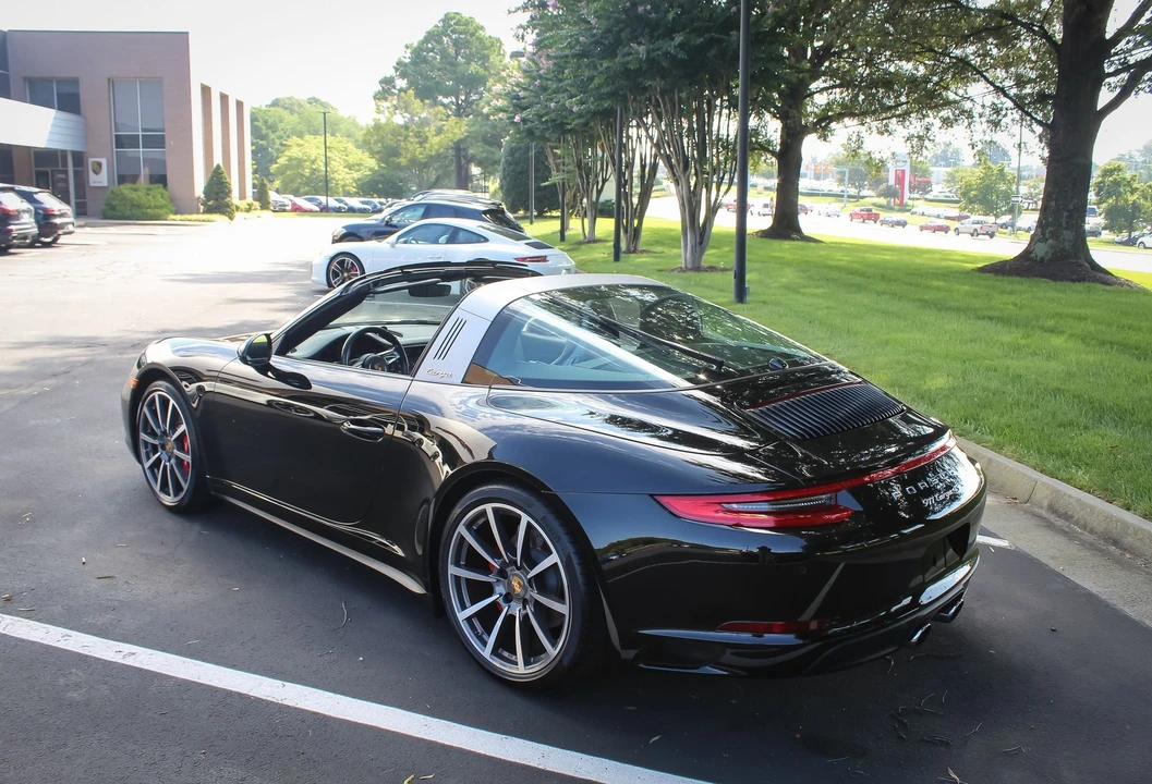 2019 Porsche 991 Targa 4 & 4S - Image 3 of 19