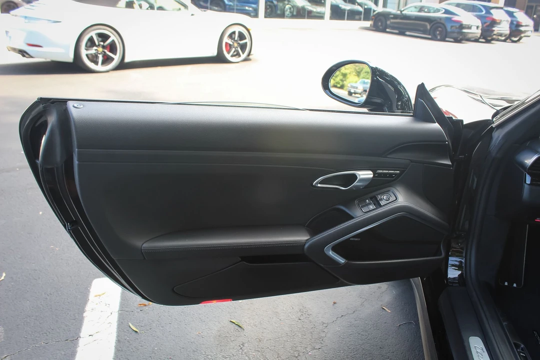 2019 Porsche 991 Targa 4 & 4S - Image 10 of 19
