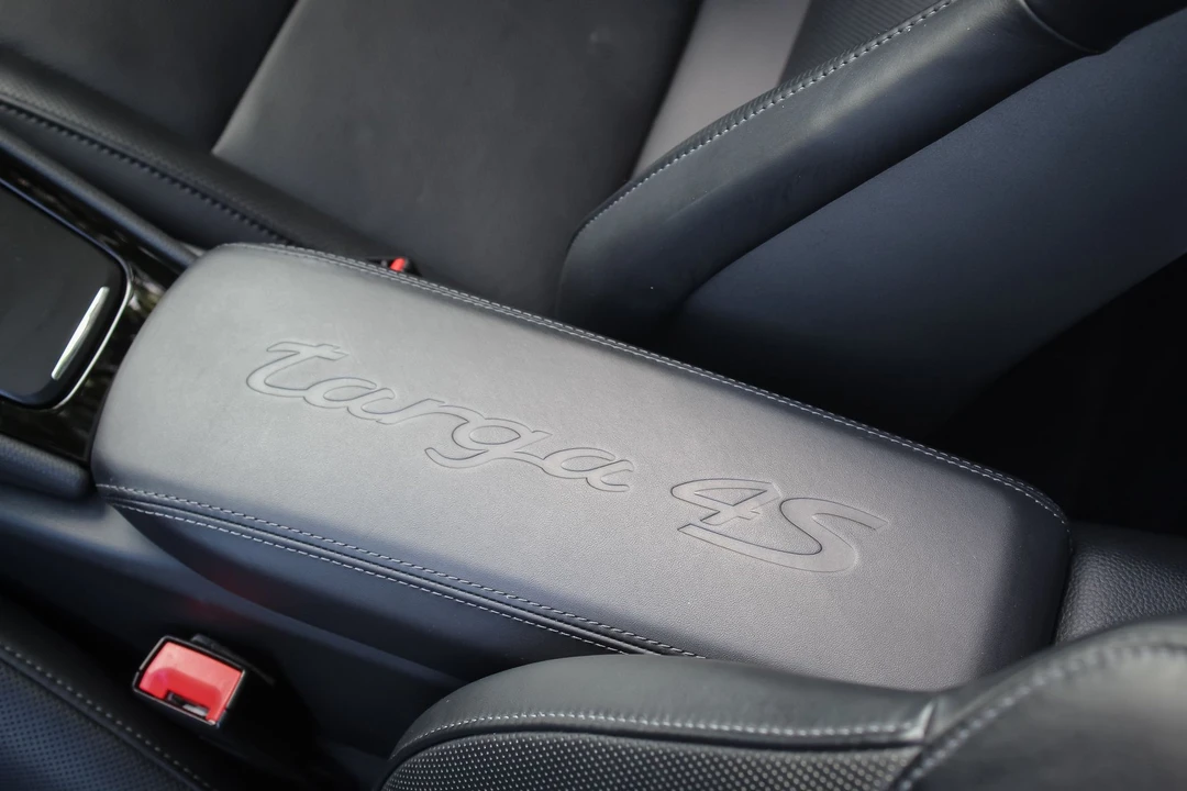 2019 Porsche 991 Targa 4 & 4S - Image 12 of 19