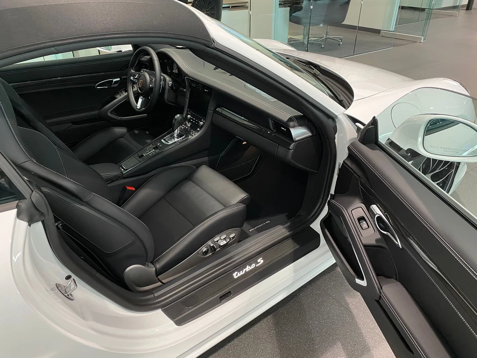 2019 Porsche 991 Turbo S - Image 5 of 7
