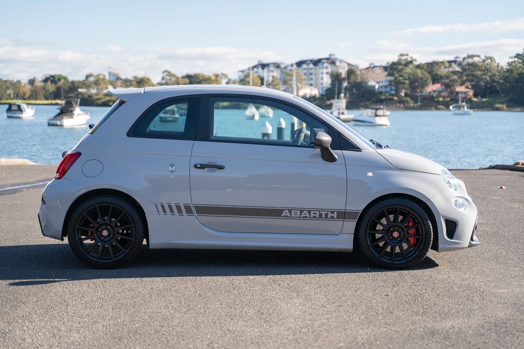 2019 Fiat Abarth 500 - Image 9 of 31