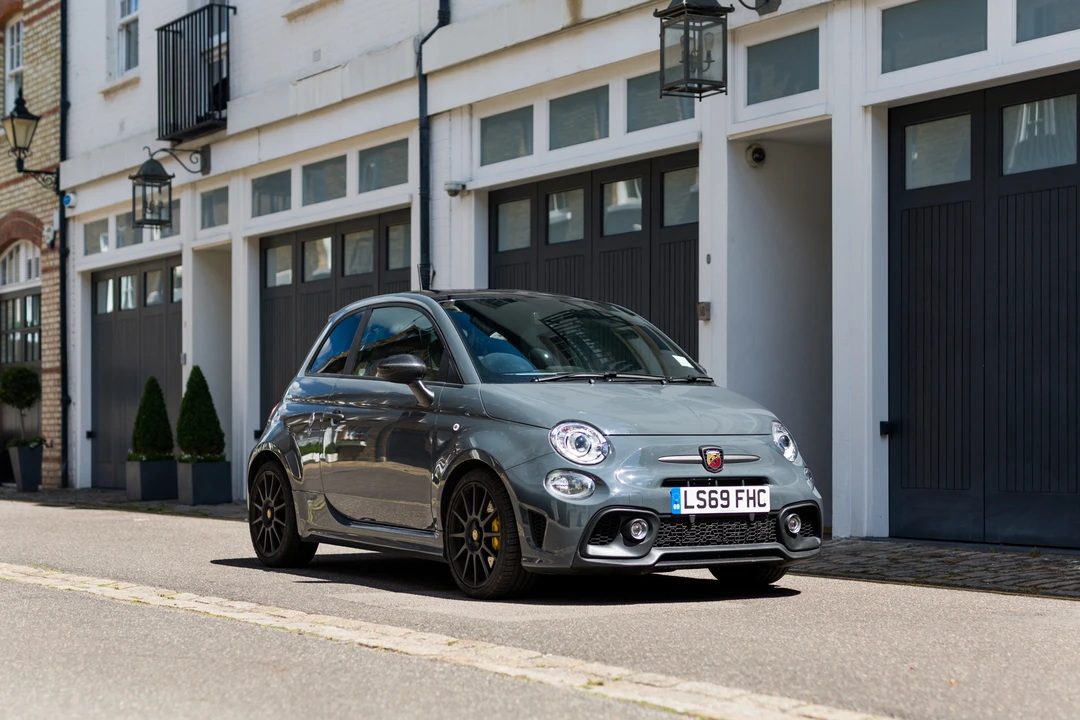 2019 Fiat Abarth 500 - Image 3 of 31