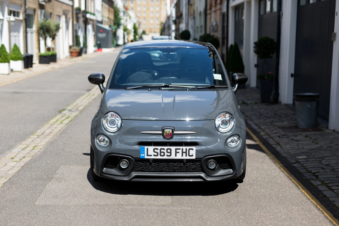 2019 Fiat Abarth 500 - Image 5 of 31