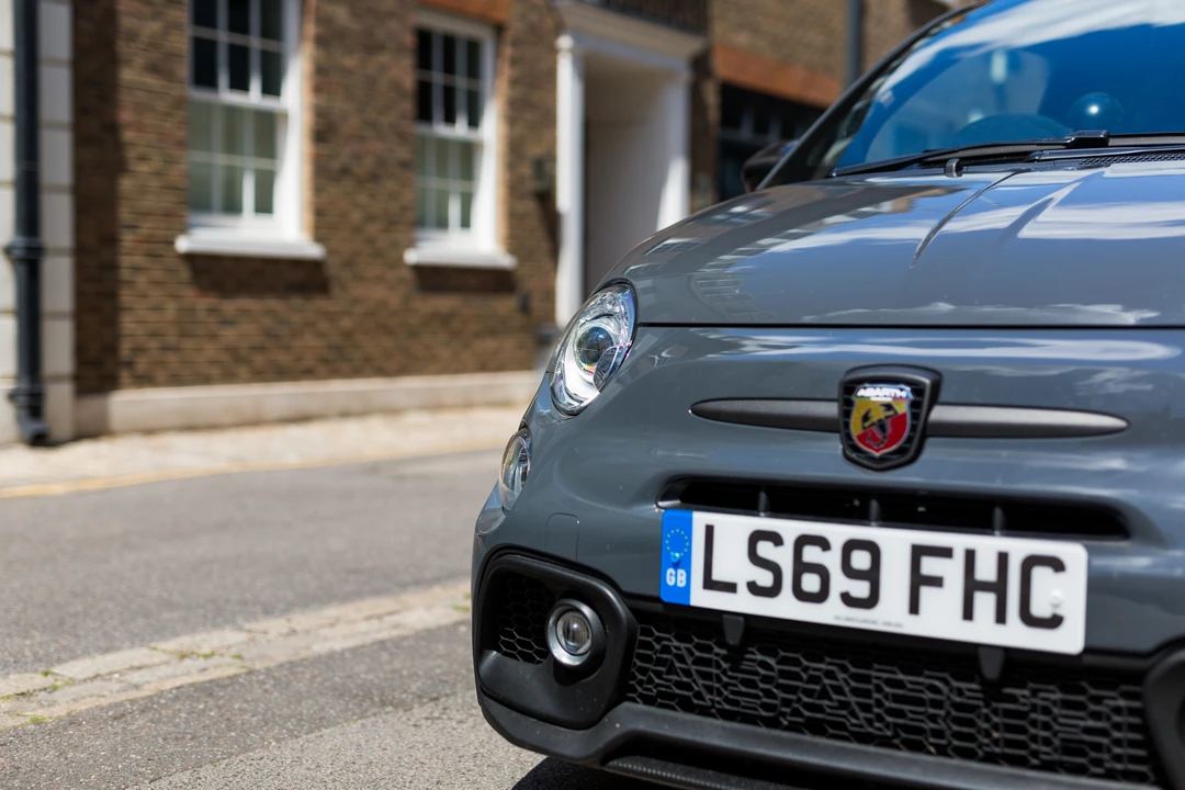 2019 Fiat Abarth 500 - Image 6 of 31