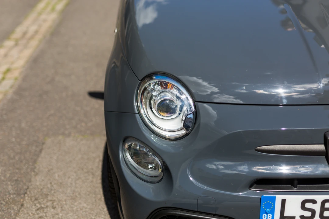 2019 Fiat Abarth 500 - Image 8 of 31