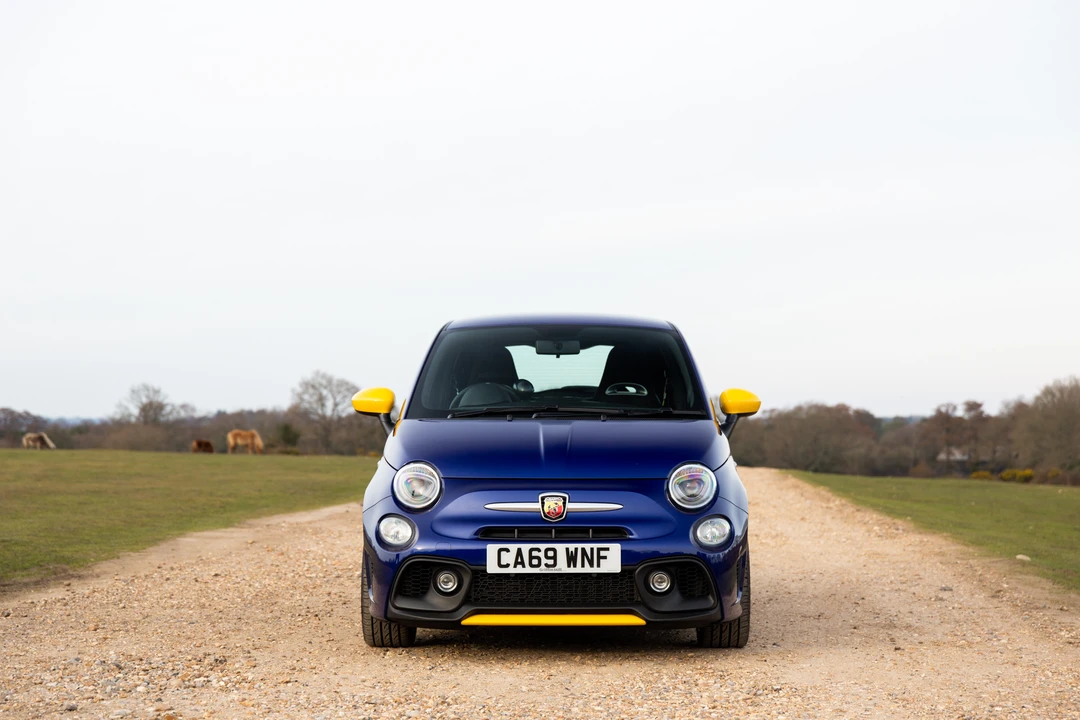 2019 Fiat Abarth 500 - Image 11 of 31