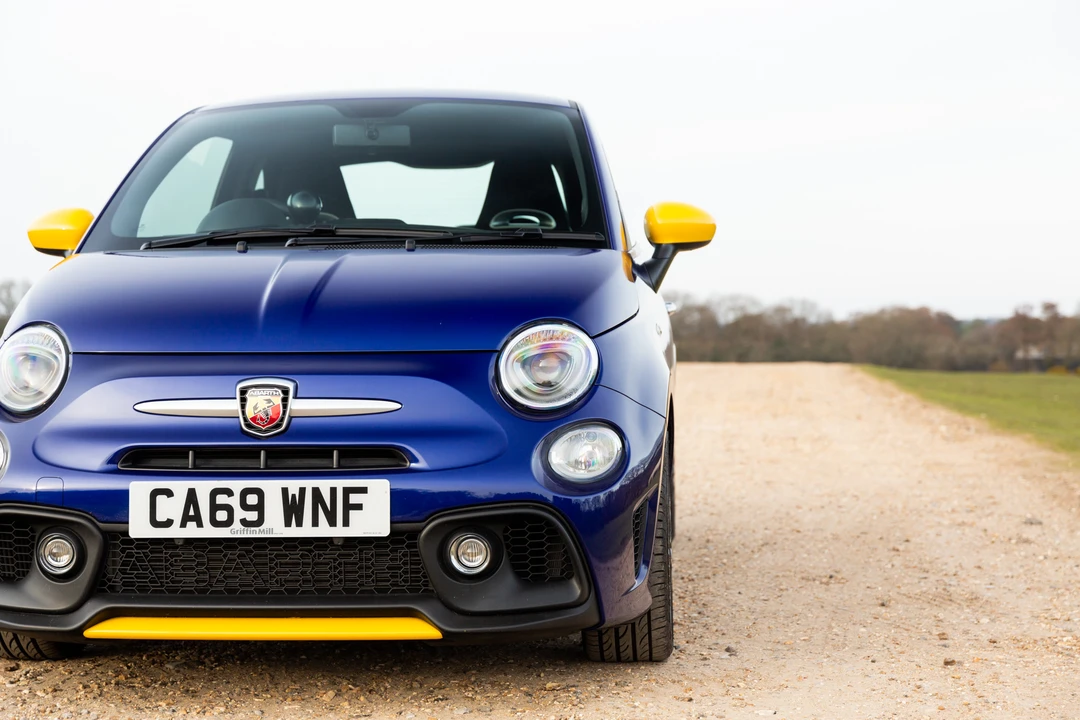 2019 Fiat Abarth 500 - Image 9 of 31