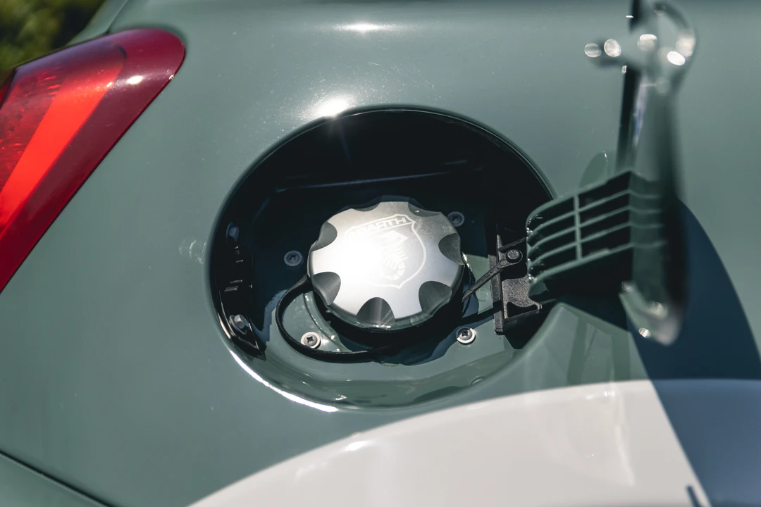 2019 Fiat Abarth 500 - Image 24 of 31