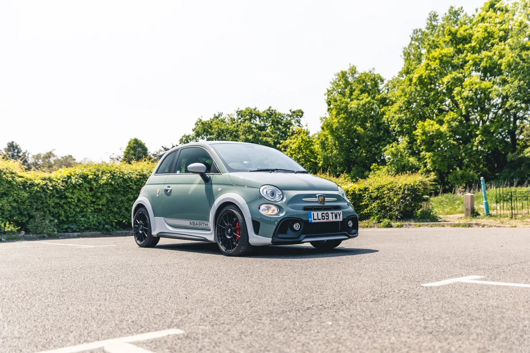2019 Fiat Abarth 500 - Image 4 of 31