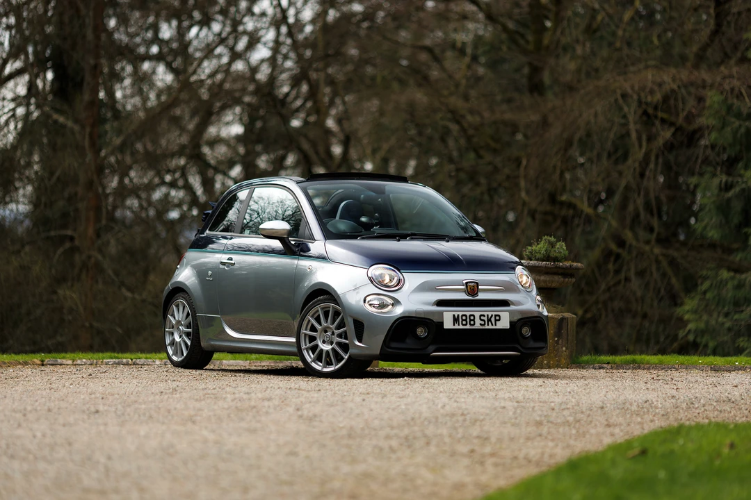 2019 Fiat Abarth 500 - Image 10 of 31