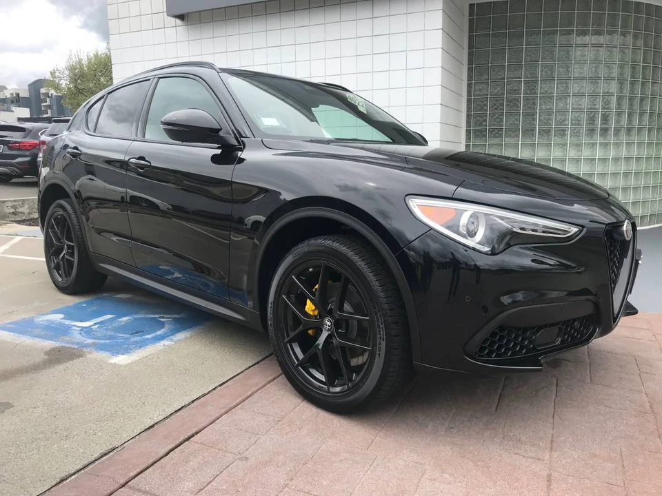 2019 Alfa Romeo Stelvio - Image 7 of 8