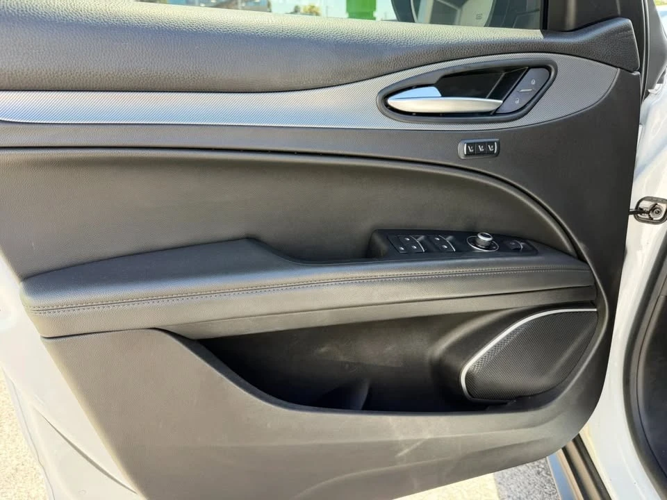 2019 Alfa Romeo Stelvio - Image 19 of 20