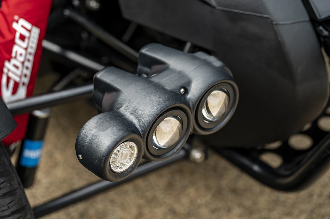 2019 Ariel - Image 24 of 31
