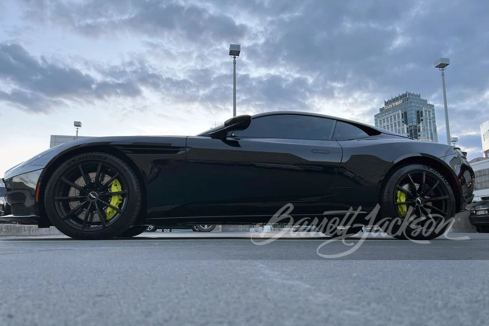 2019 Aston Martin DB11 - Image 17 of 17