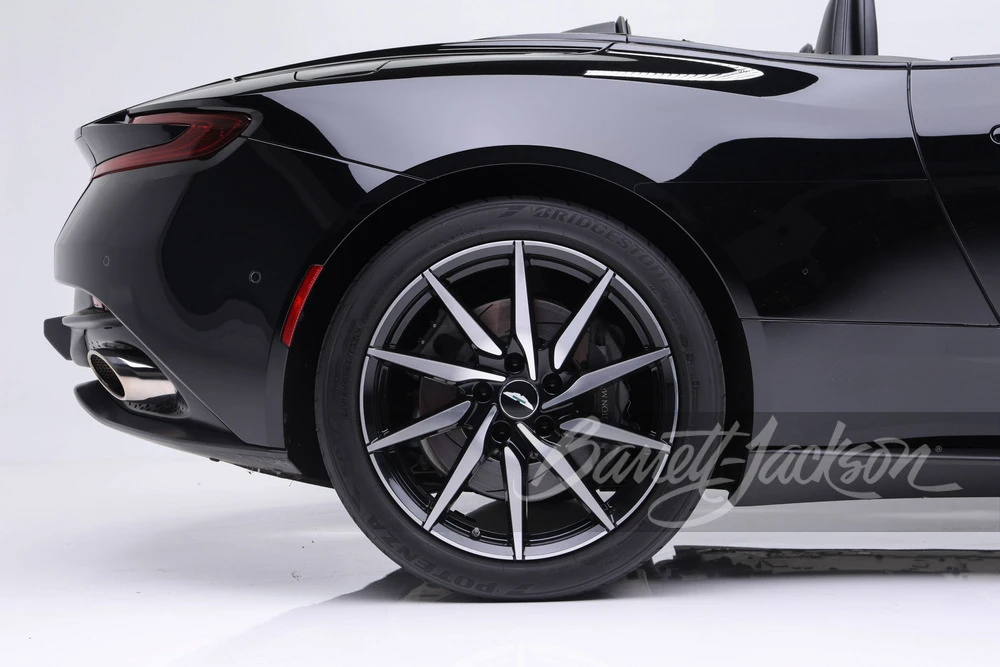2019 Aston Martin DB11 Volante - Image 13 of 31