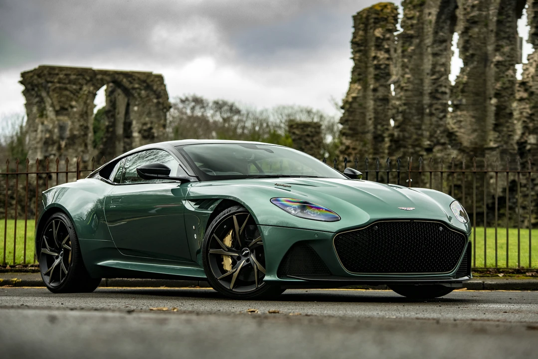 2019 Aston Martin DBS Superleggera - Image 5 of 31